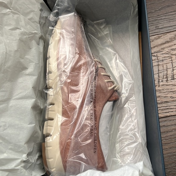 Women’s Shoes - Picture 5 of 5